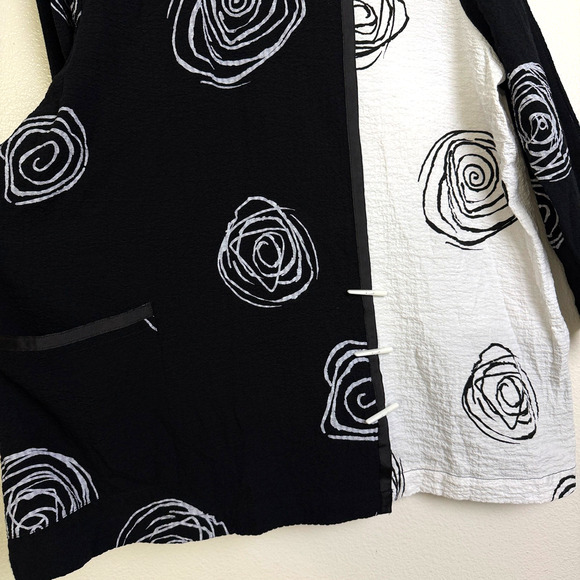 Ali Miles Tunic Top Large Womens Black Shirt Floral Scribble Art Contrast Button - Picture 4 of 8